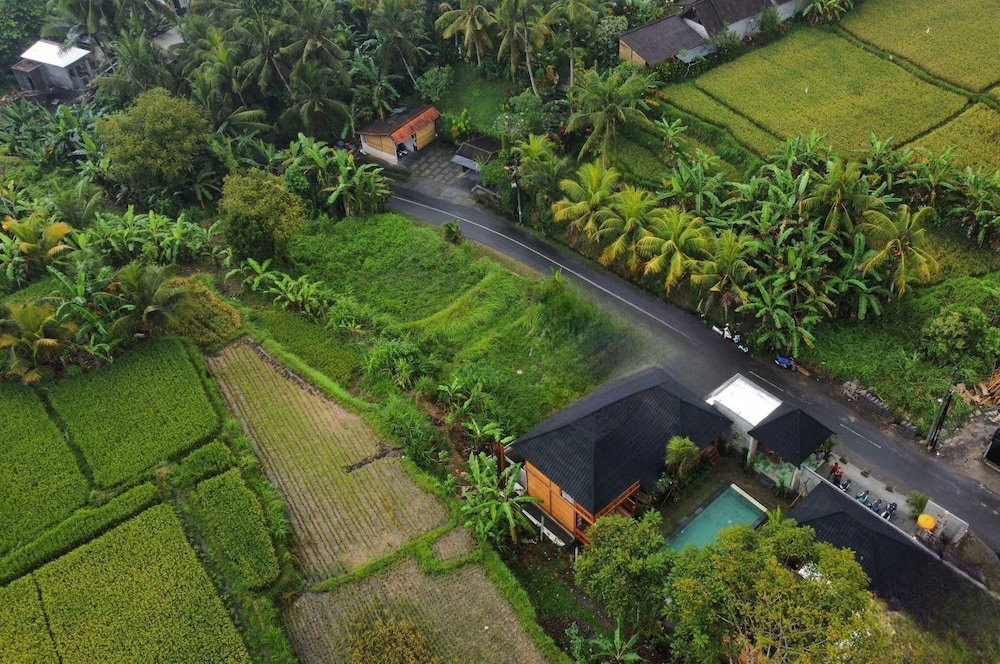 Hotel Harmony Wooden Villas