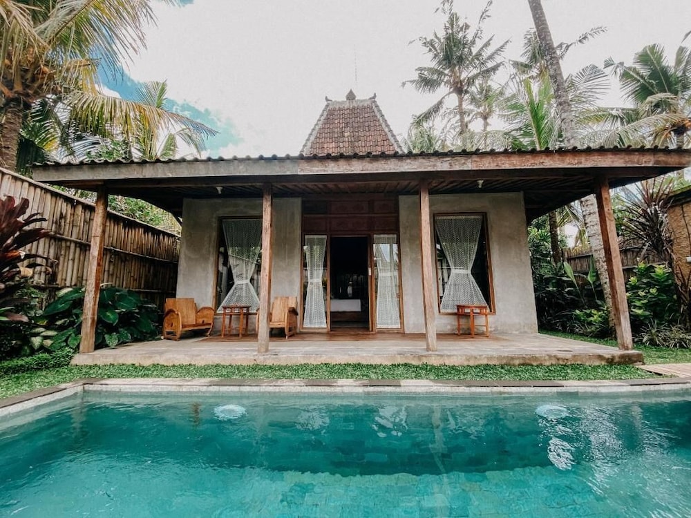 Hotel Sarini Joglo Villa By Manara