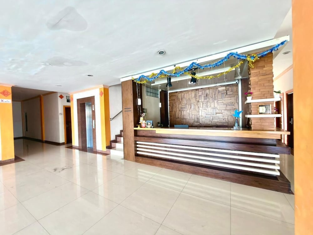 Hotel Famora Stay Kuta Bali