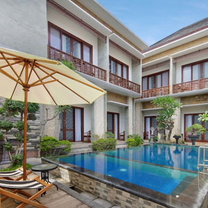 Hotel Jineswari Kuta cazare Kute