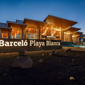 Hotel Barcelo Playa Blanca Royal Level Adults Only cazare Playa Blanca