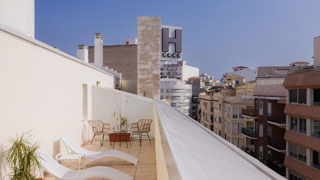oferte-vacanta-sejur-hotel-castell-n-center-affiliated-by-meli