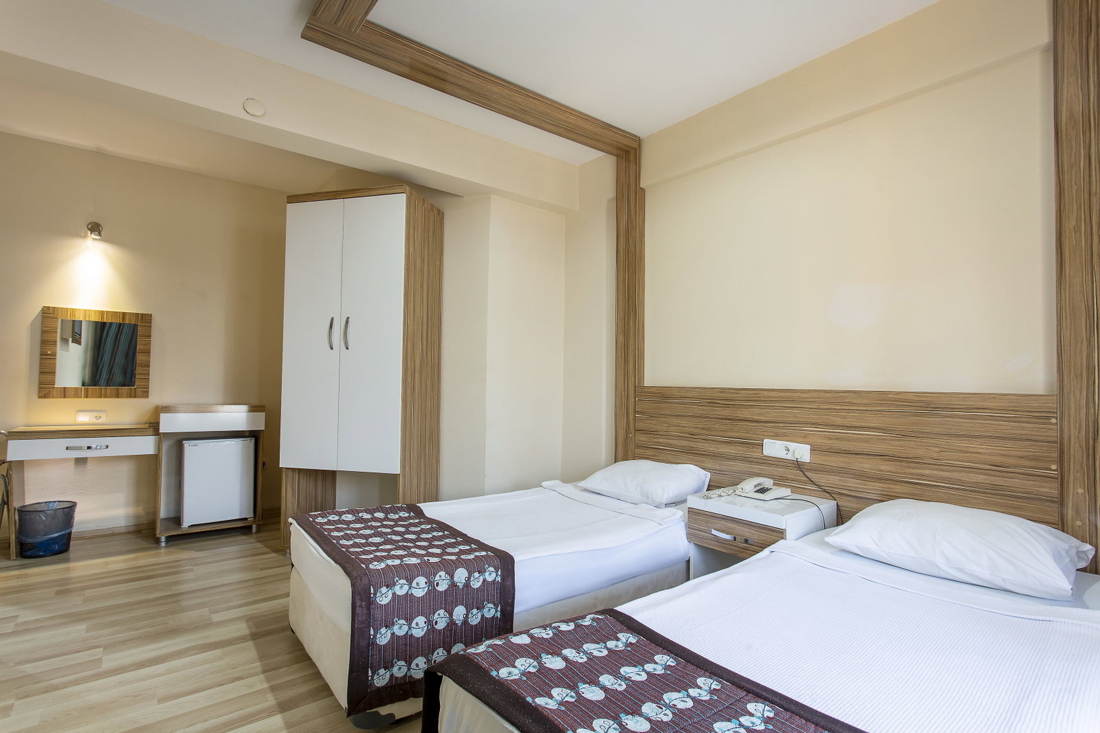 Aslan Corner Hotel