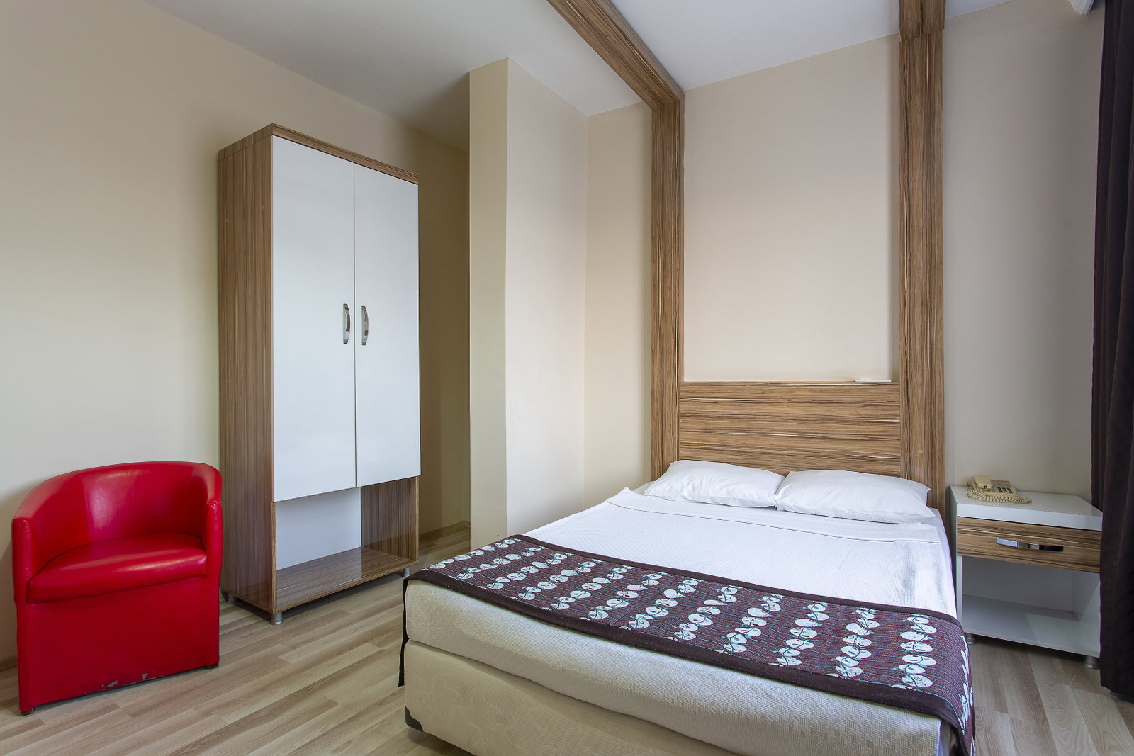 Aslan Corner Hotel
