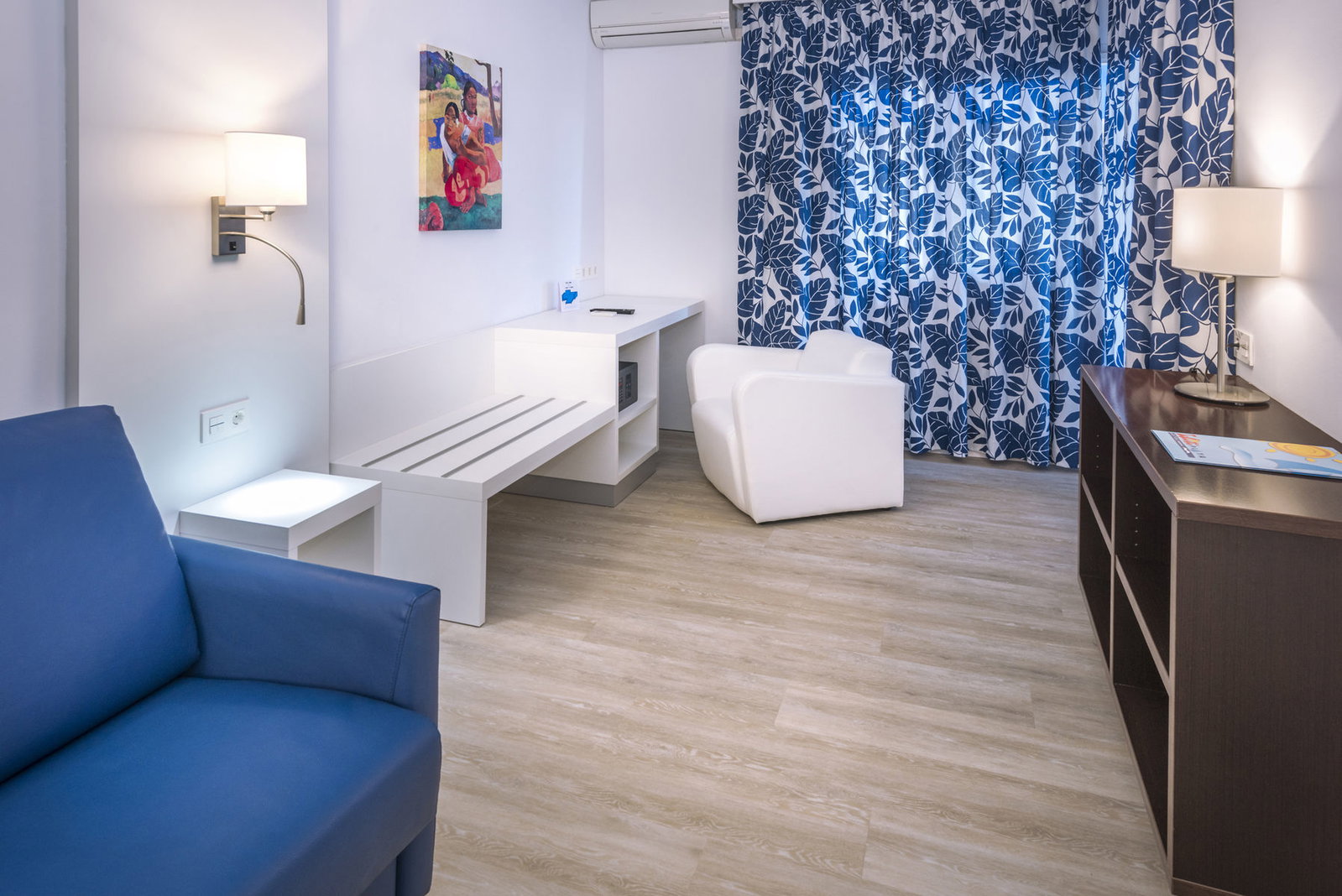 Tahiti Playa Hotel & Suites