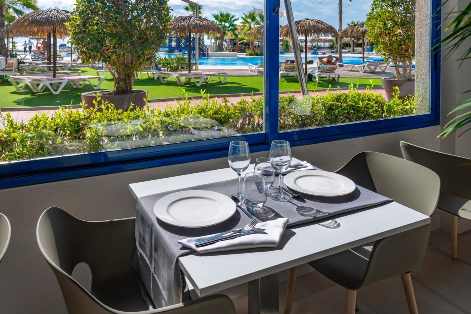 Tahiti Playa Hotel & Suites