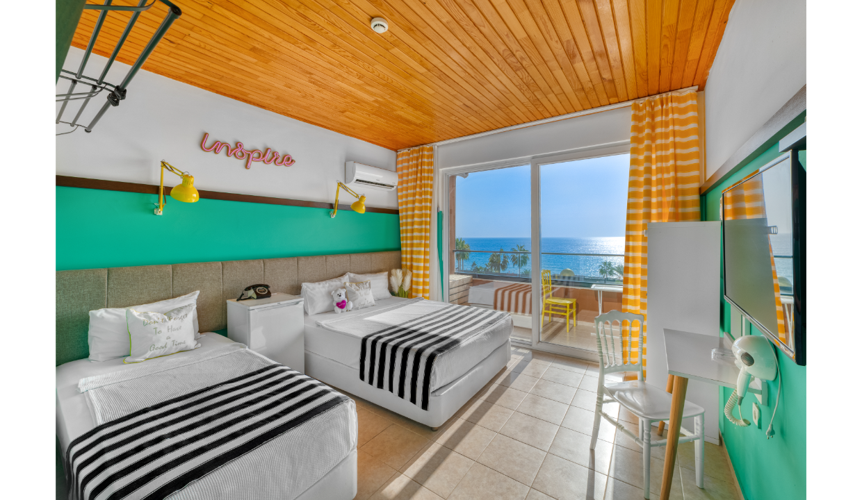 dal travel Anjeliq Downtown Hotel