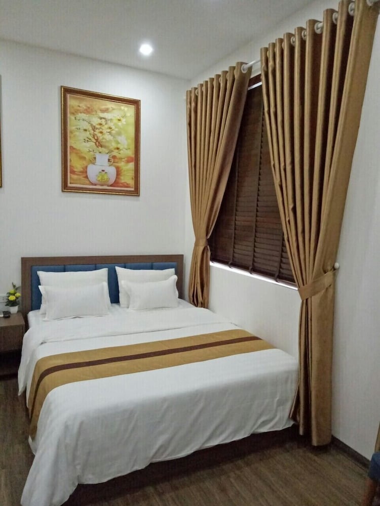 Duc Long Hotel