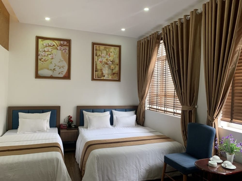 Duc Long Hotel