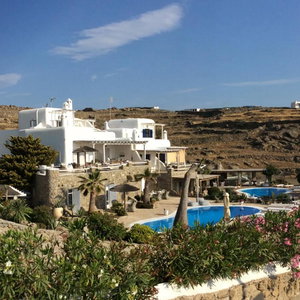 Hotel Navy Blue Suites cazare Ornos