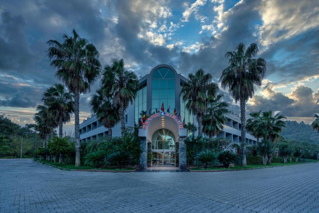 Grand Viking Hotel