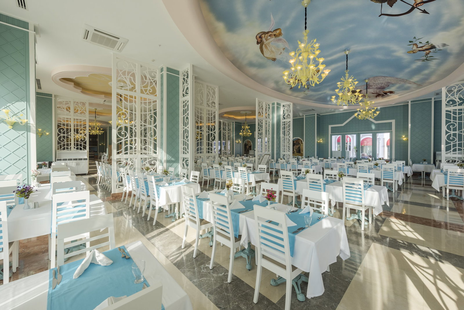 dal travel Quattro Beach Spa Resort Hotel