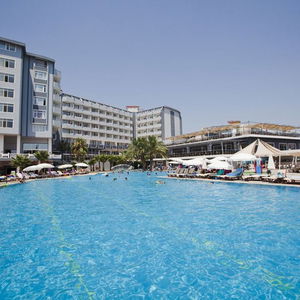 Hotel Meridia Beach Hotel cazare Okurcalar
