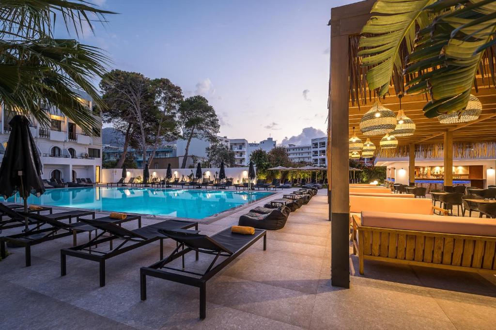 dal travel Heronissos Hotel