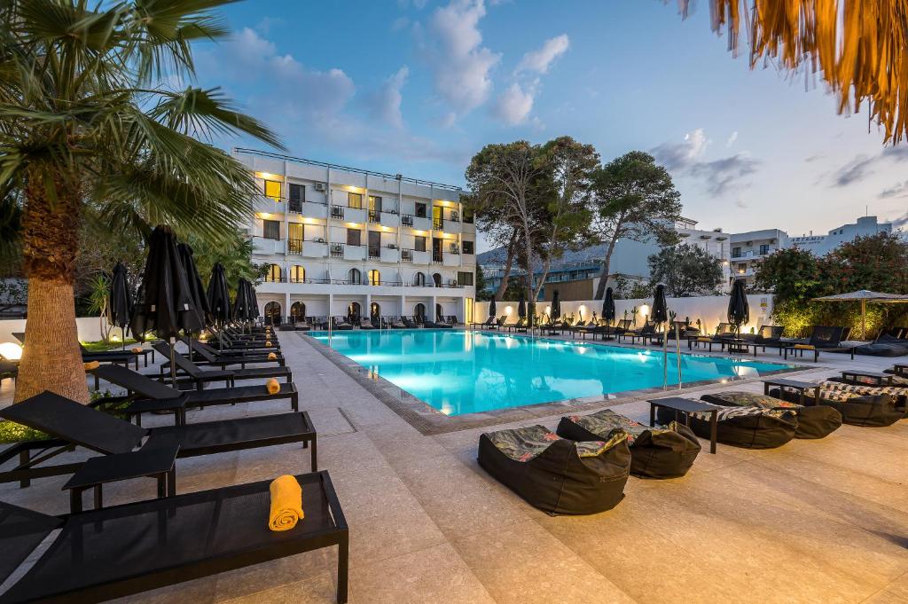 dal travel Heronissos Hotel