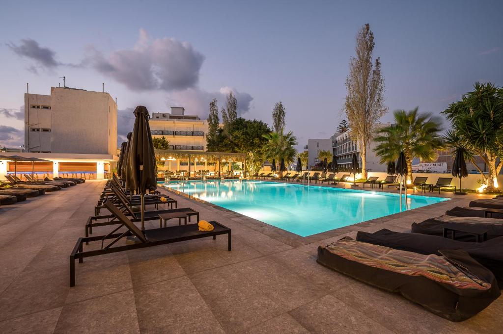 dal travel Heronissos Hotel