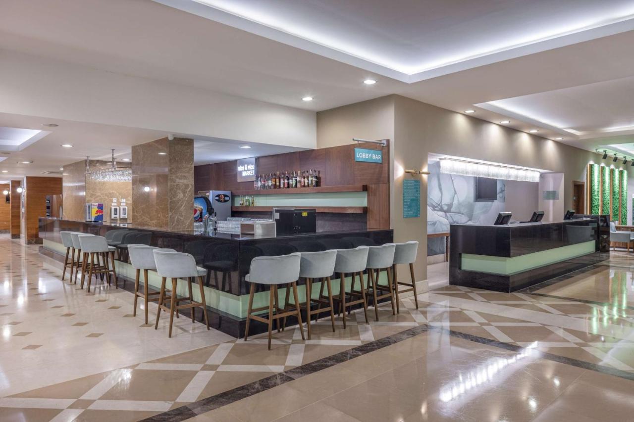 dal travel Wyndham Garden Lara
