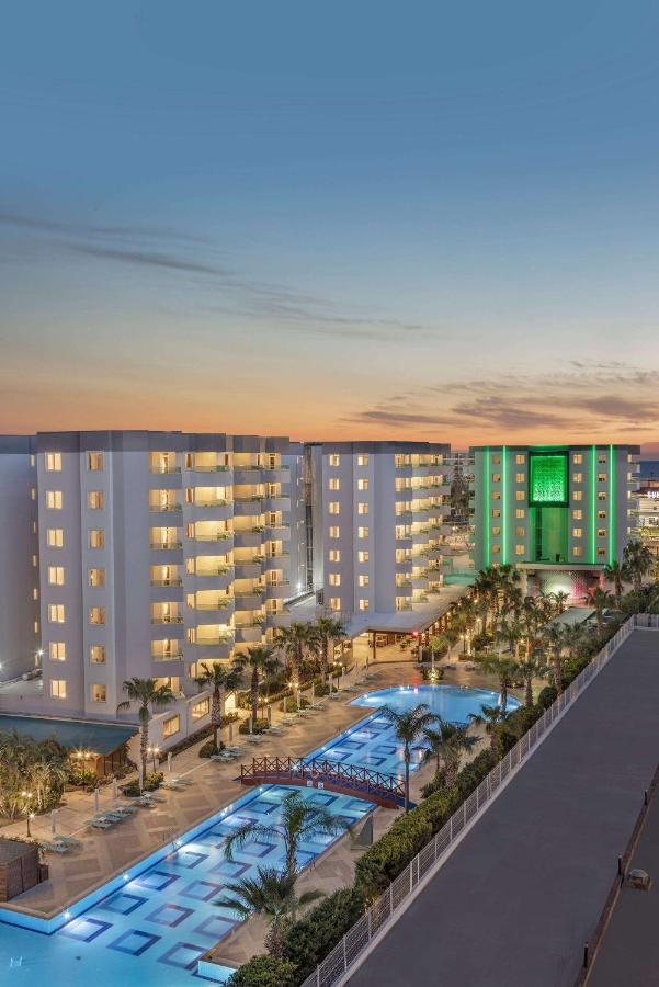 dal travel Wyndham Garden Lara