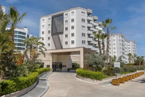 Hotel Wyndham Garden Lara cazare Lara