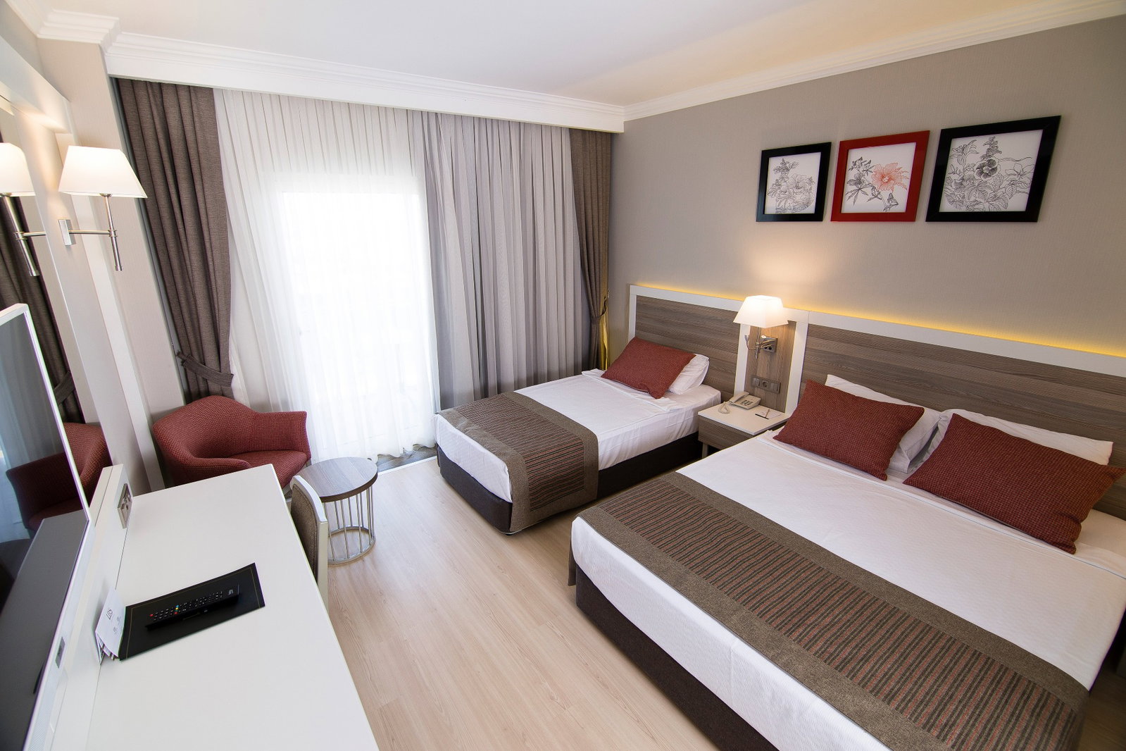 Port River Hotel&Spa