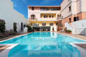 Hotel Residence Cristal Blu cazare Santa Teresa Gallura