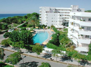 Hotel Hamilton Court cazare Menorca