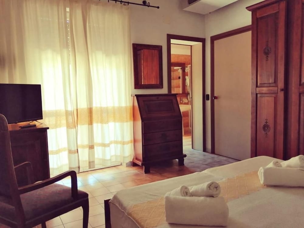 Hotel Club Malaspina Hotel & Resort