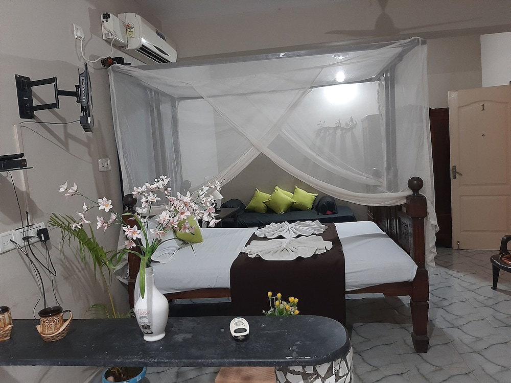 Casa Almeida Guest House