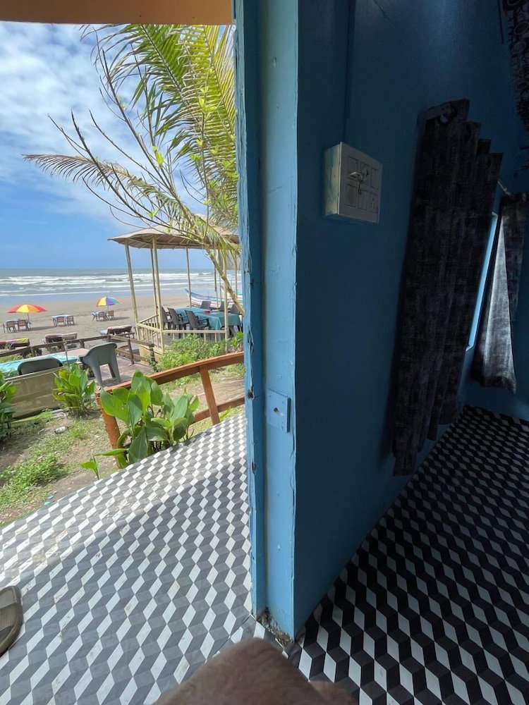 Hotel Sydney X Cafe And Huts