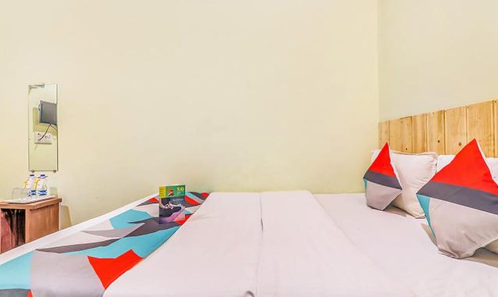 Fabexpress Victoria With Pool, Baga Beach