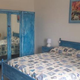 Hotel B&B Le Peonie cazare Badesi