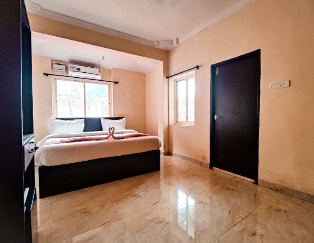 Candolim Aloft