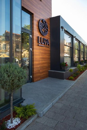 Hotel Lupa By Bueno cazare Constanta
