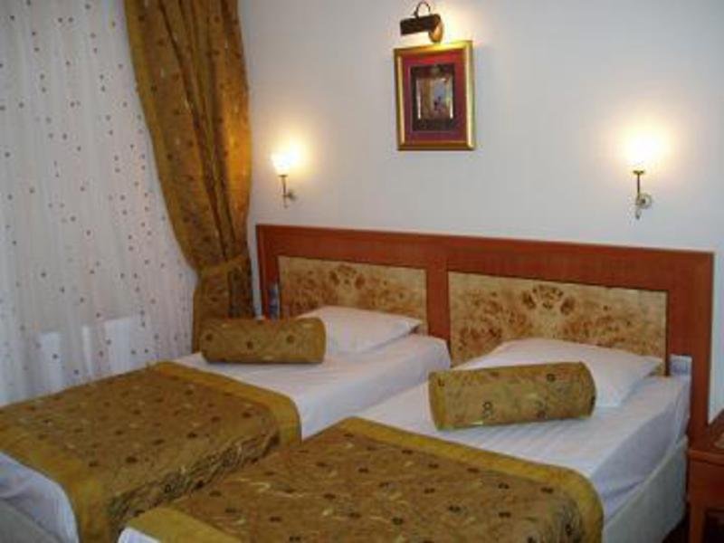 Santa Ottoman Hotel