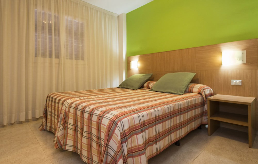 Hotel California Aparthotel