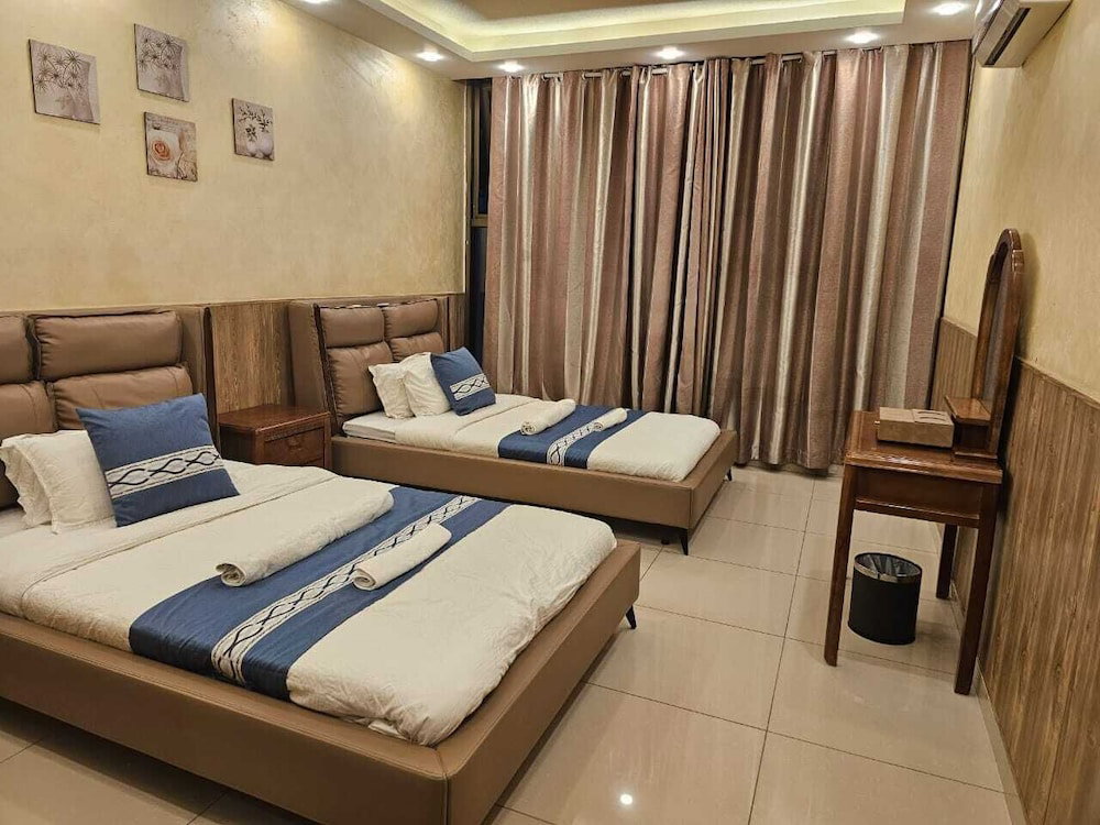 Almansi Hotels