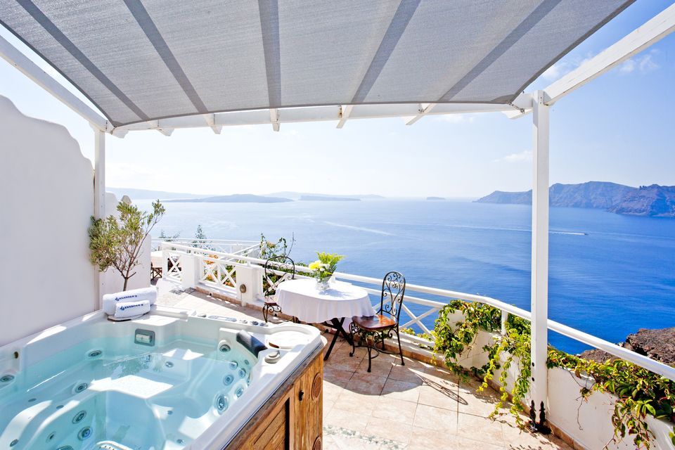 Alexanders Suites Santorini