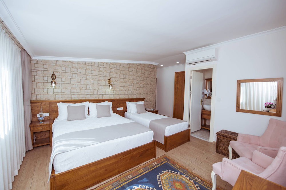 Infinity City Hotel