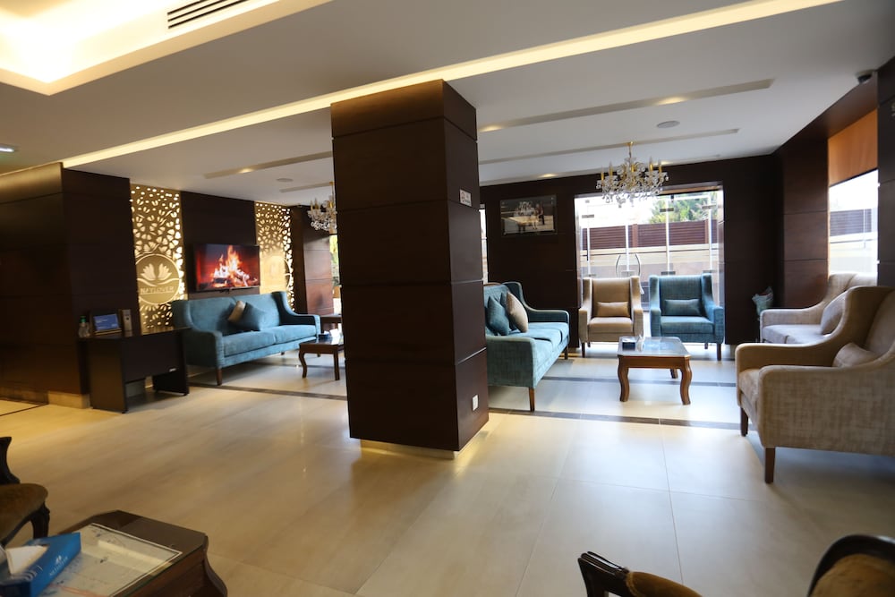 Naylover Hotel Suites