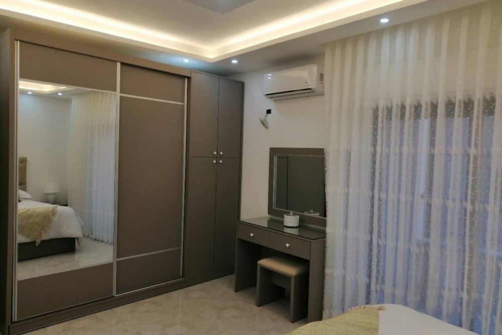 Amazing One Bedroom Apartment In Amman,Elwebdah 8