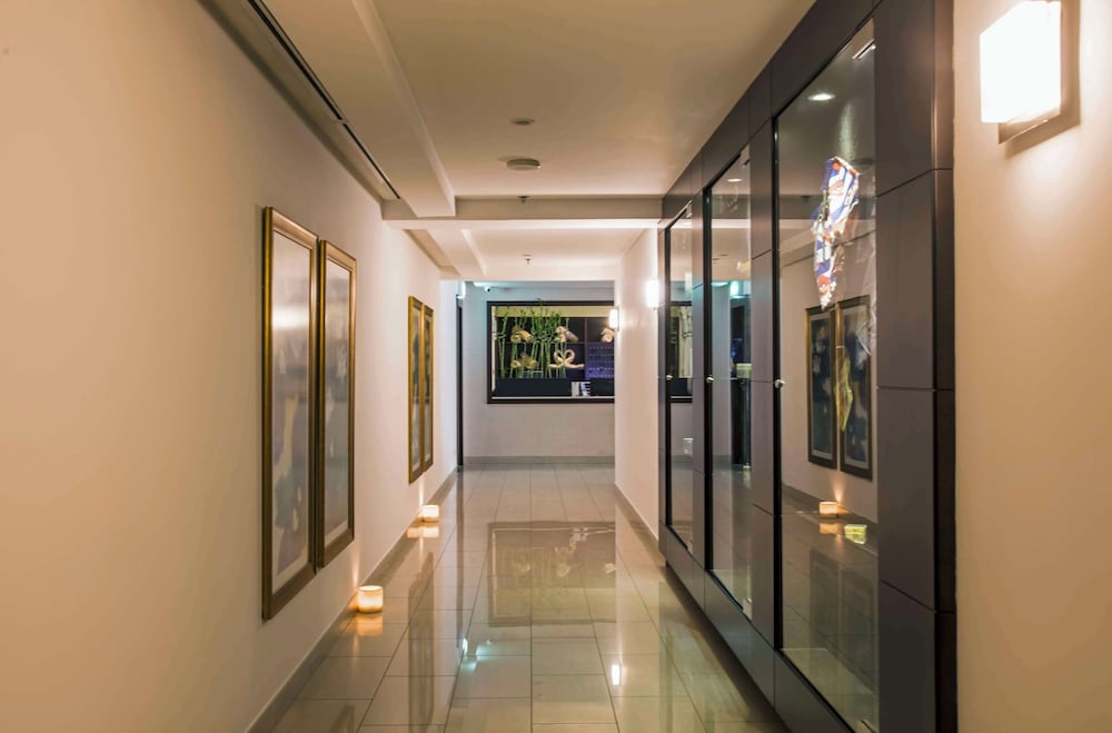 Corp Amman Hotel