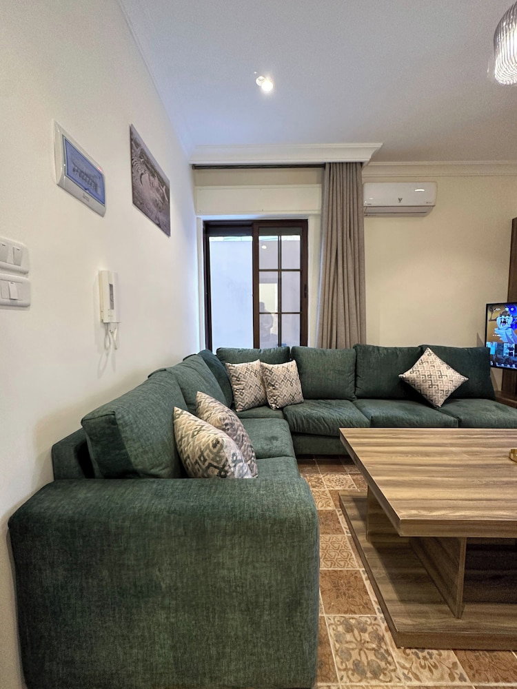 Hotel 1 Antika Jabalal-Lovebdeh