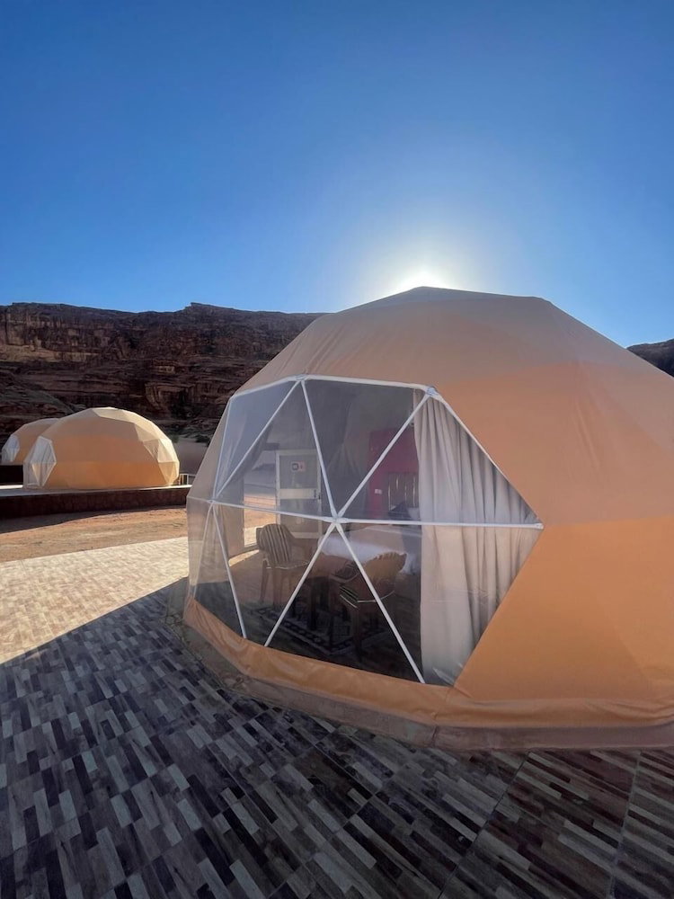 Hotel Magic Rum Desert