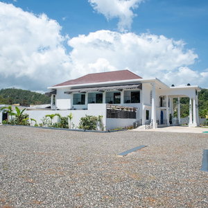 Hotel Sky's Villa Resort cazare Buff Bay