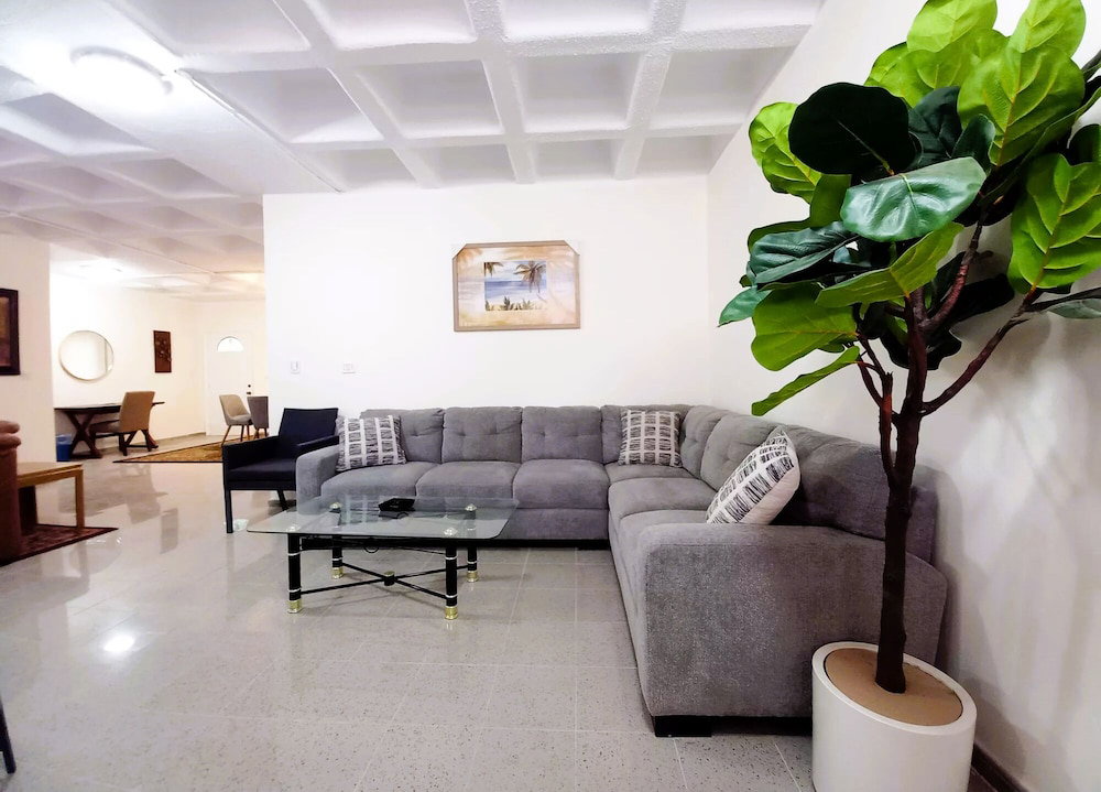 Hotel Mount Houssein