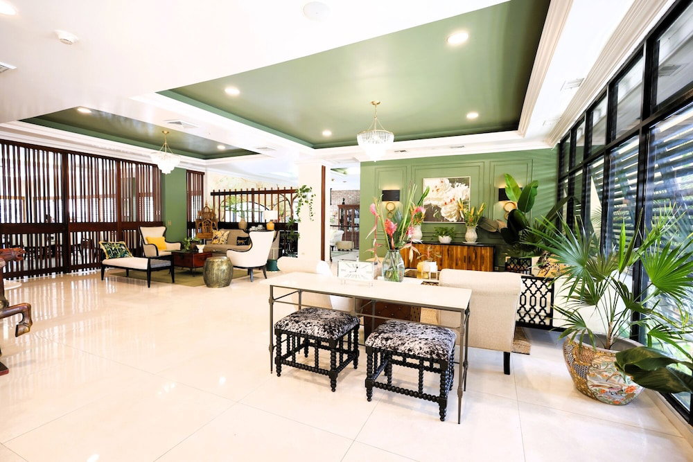 Hotel The Courtleigh Hotel And Suites