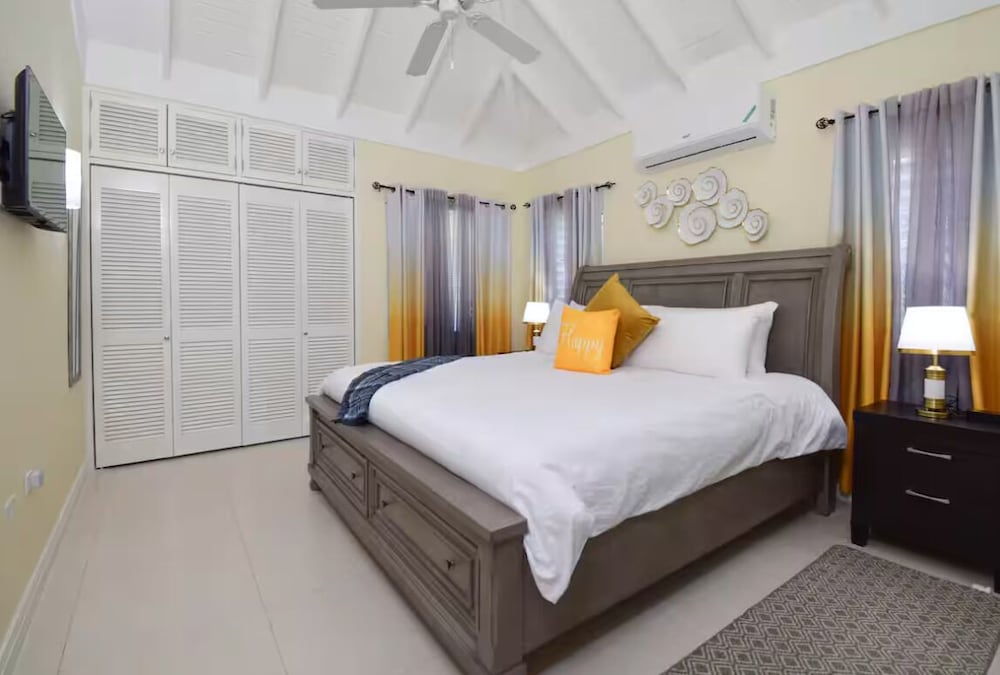 Hotel 3Br Family Villa At The Crest