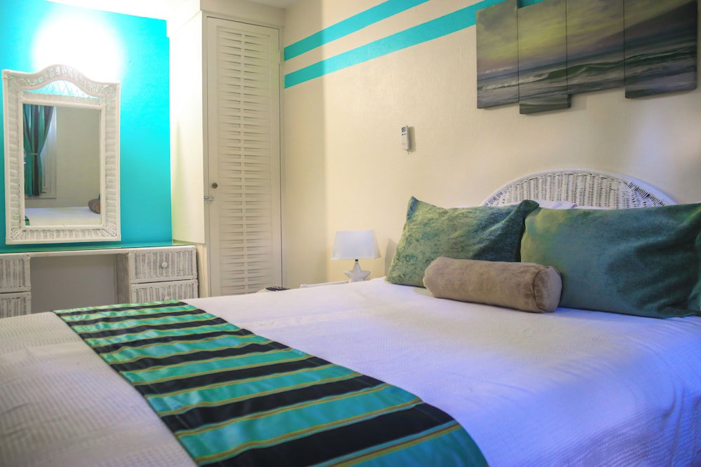 Hotel Sandcastles Beach Resort One-Bedroom