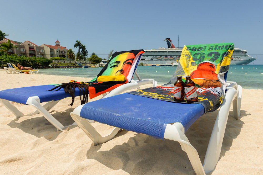 Hotel Sandcastles Deluxe Beach Resort