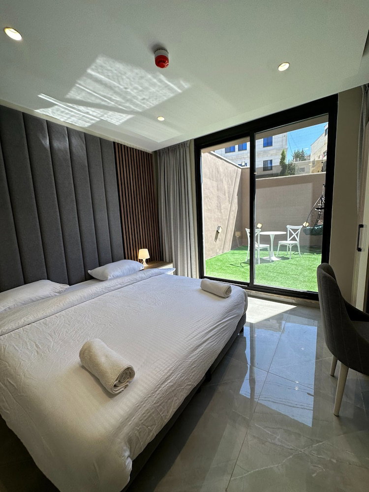 002 Al-Najeh Jre Apartments For Rent Ave